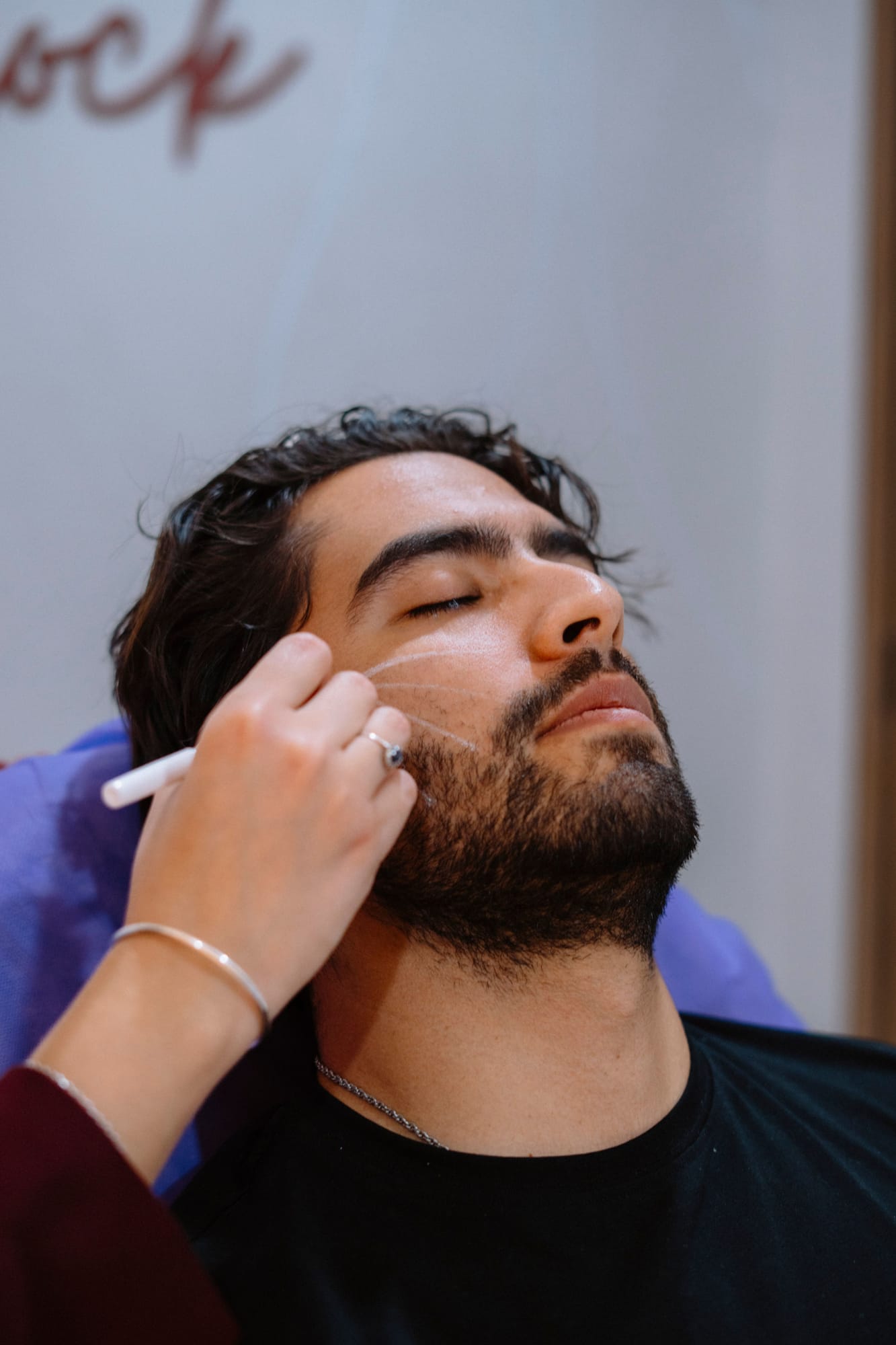 Masculinización facial — Medical Linares
