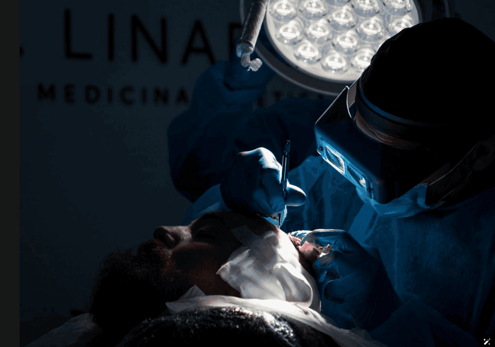 Injerto Capilar FUE — Medical Linares